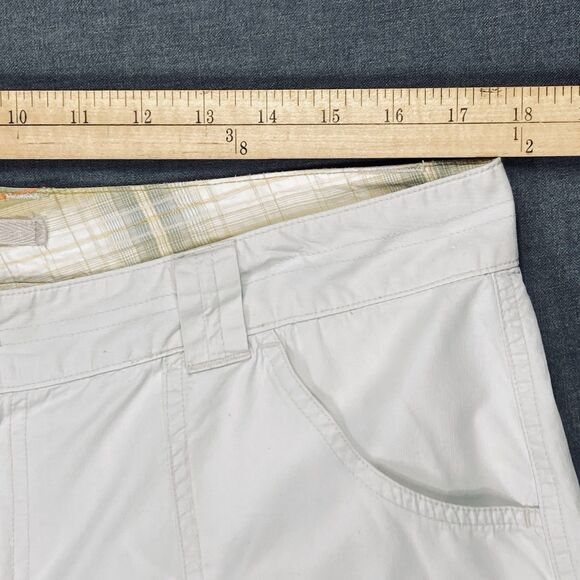 Columbia Cargo Capri Pants Sz 14 Cream Straight Leg Summer Beach Coastal Comfort - Picture 9 of 13